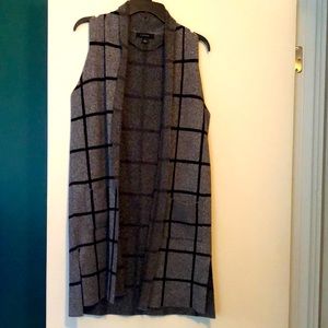 Ladies Atmosphere long coat top, black and grey